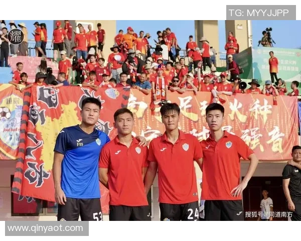 足球一队的标准人数是多少人以及替补球员的数量和作用解析