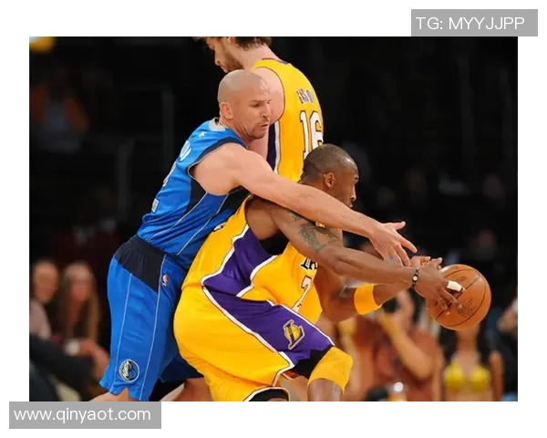 湖人对决小牛激战正酣明星球员齐聚赛场争夺胜利荣耀